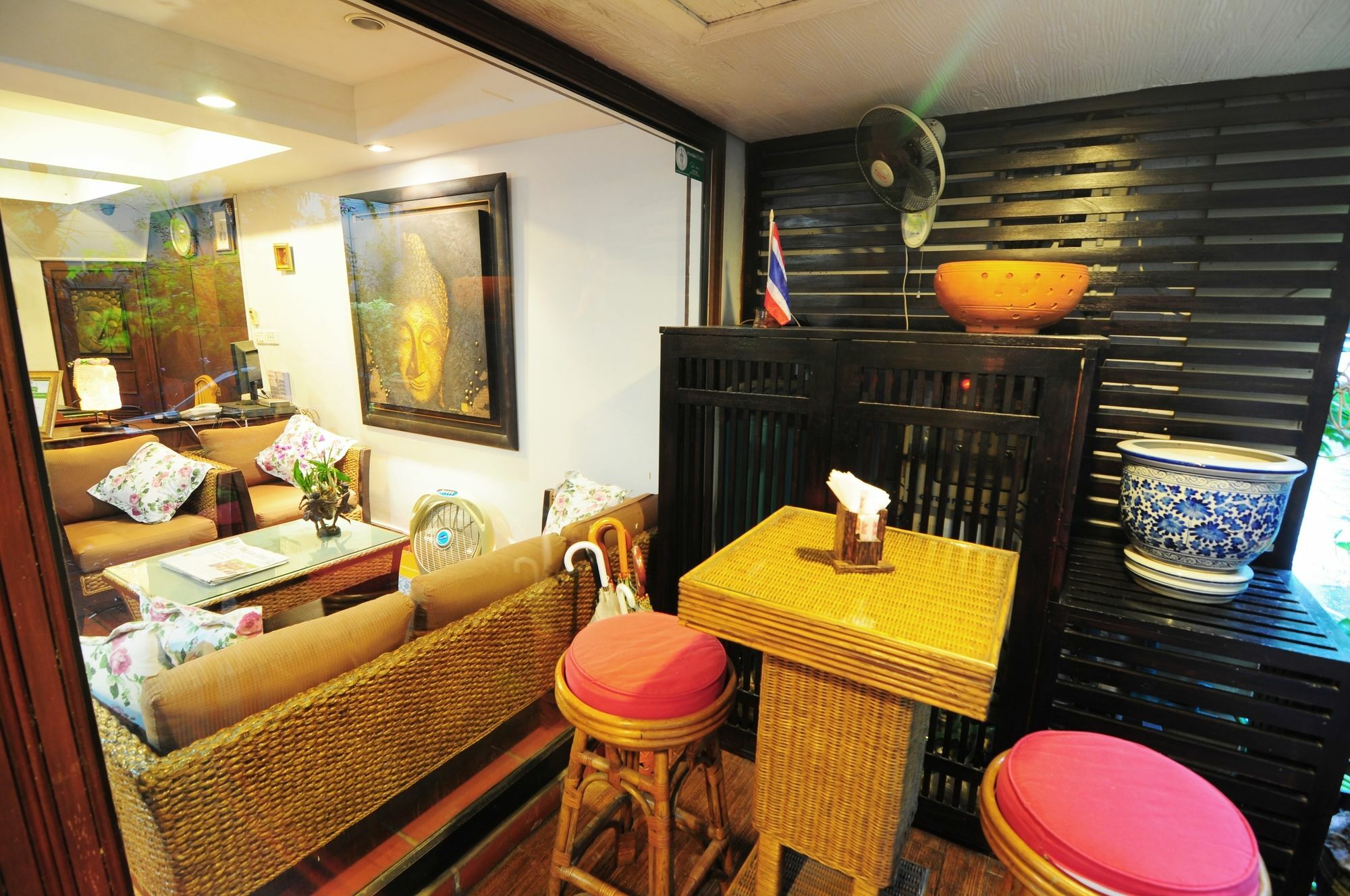 Baan Sukhumvit Soi 20 Hotel Банкок Екстериор снимка